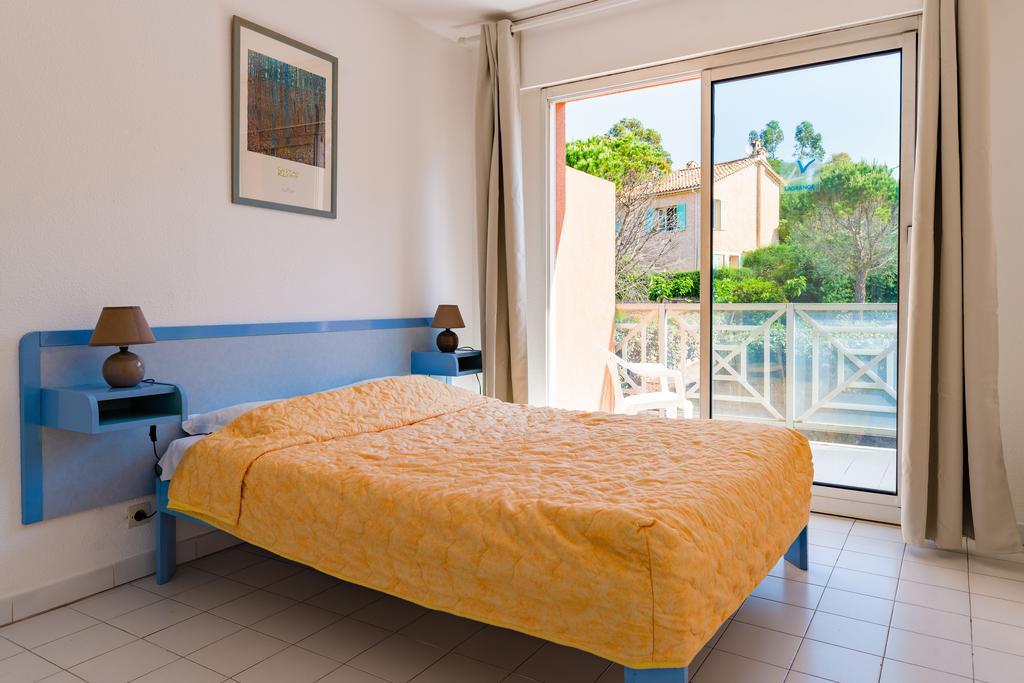 Lagrange Vacances Le Domaine Des Grands Pins Saint-Raphael (Var) Quarto foto