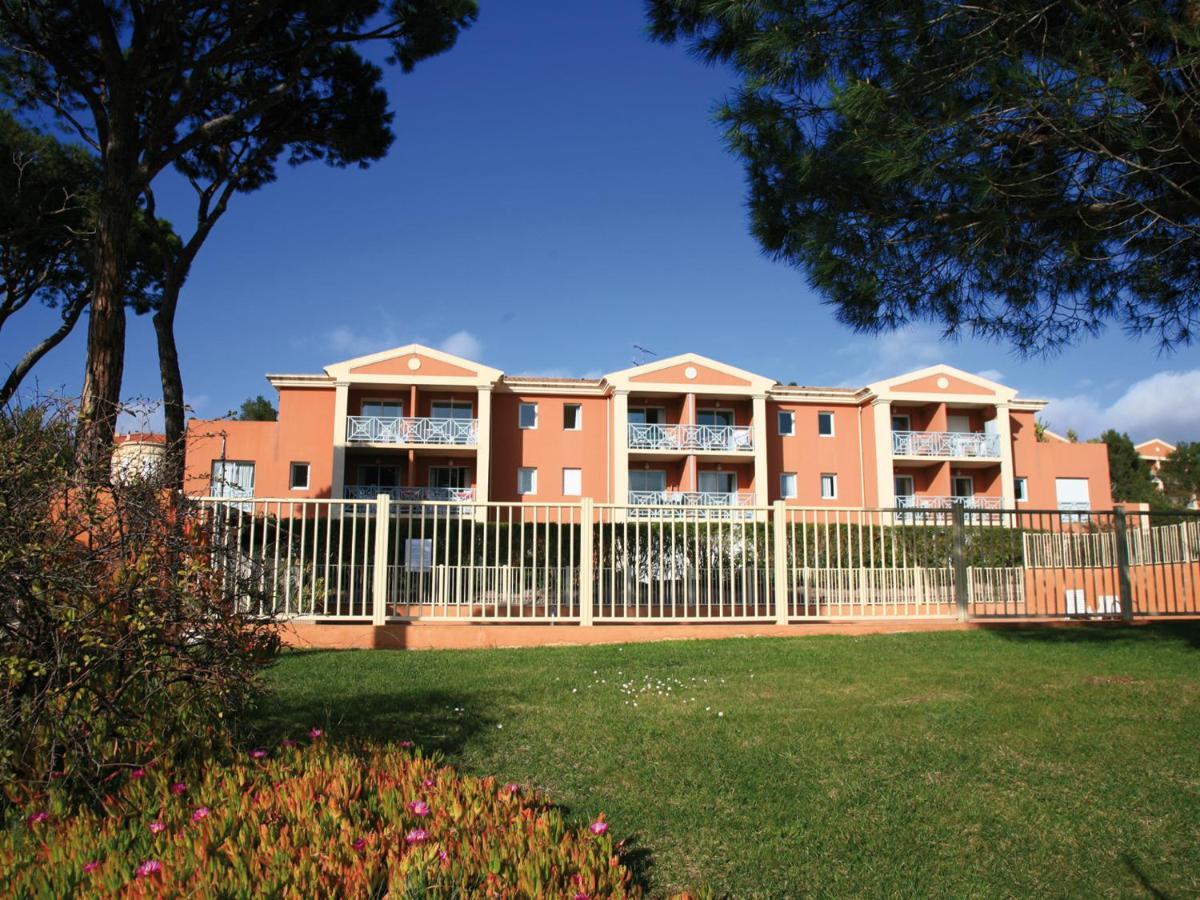 Lagrange Vacances Le Domaine Des Grands Pins Saint-Raphael (Var) Exterior foto